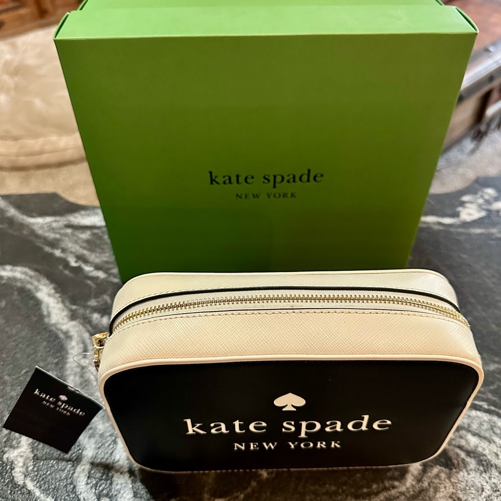 Kate Spade Black and Cream Cosmetic Case - Picture 5 of 5